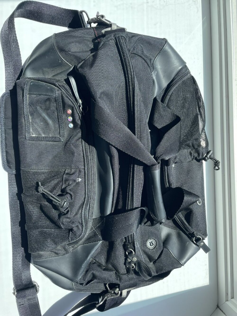 Vintage Lululemon convertible 3 in 1 canvas duffle/backpack, silver logo
